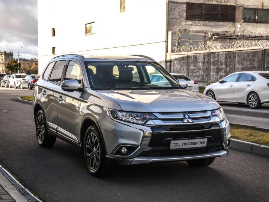 Mitsubishi Outlander III Рестайлинг 2 Санкт-Петербург  - изображение 5