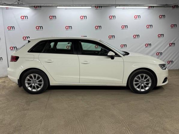 Audi A3 III (8V) с пробегом 2013 года, цена 989 000 рублей, 240000 км, хэтчбек, Автокод Объявления