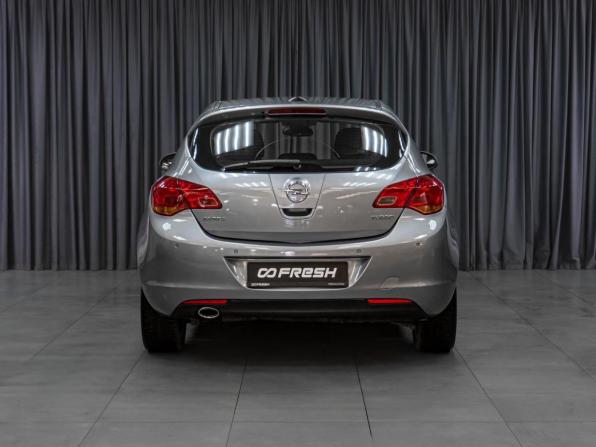 Opel Astra J с пробегом 2011 года, цена 799 000 рублей, 113017 км, хэтчбек, Автокод Объявления