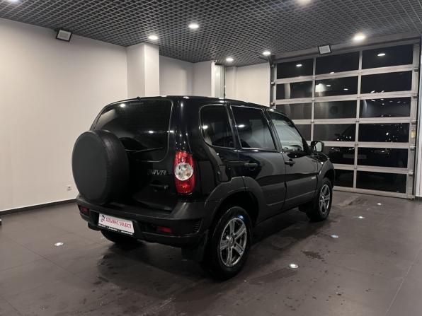 Chevrolet Niva I Рестайлинг с пробегом 2018 года, цена 750 000 рублей, 118691 км, внедорожник, Автокод Объявления