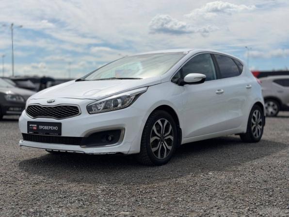 Kia Ceed II Рестайлинг с пробегом 2017 года, цена 995 000 рублей, 183196 км, хэтчбек, Автокод Объявления