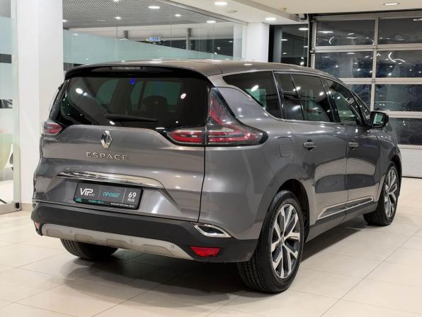 Renault Espace V с пробегом 2016 года, цена 1 675 000 рублей, 205000 км, минивэн, Автокод Объявления