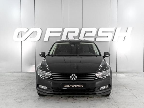 Volkswagen Passat B8 с пробегом 2016 года, цена 1 590 000 рублей, 183860 км, седан, Автокод Объявления