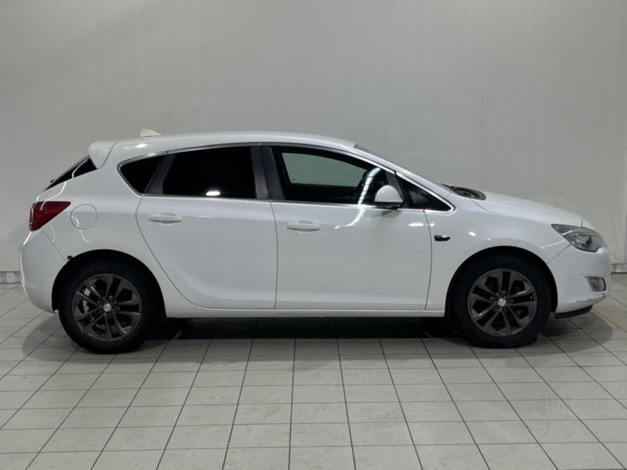 Opel Astra J Курск  - изображение 4