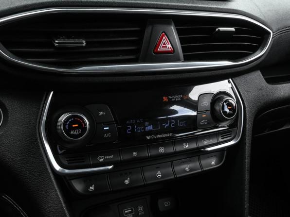 Hyundai Santa Fe IV с пробегом 2019 года, цена 3 159 000 рублей, 65984 км, внедорожник, Автокод Объявления
