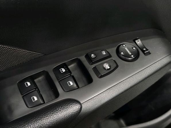 Hyundai Solaris II с пробегом 2018 года, цена 1 550 000 рублей, 105145 км, седан, Автокод Объявления
