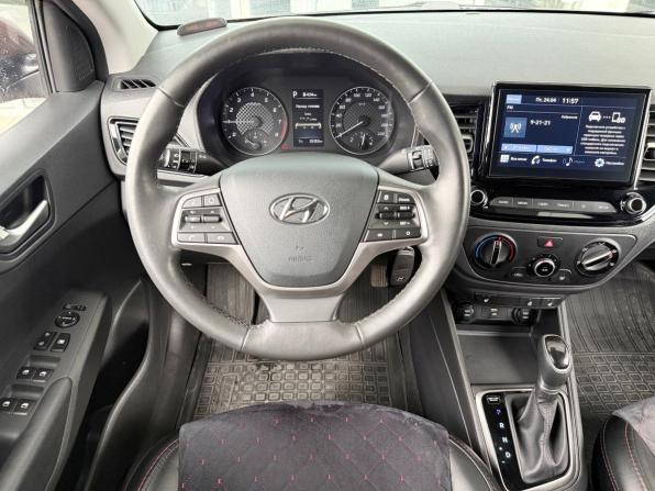 Hyundai Solaris II Рестайлинг с пробегом 2021 года, цена 1 819 000 рублей, 25353 км, седан, Автокод Объявления