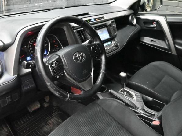 Toyota RAV4 IV (XA40) Рестайлинг с пробегом 2015 года, цена 2 100 000 рублей, 216763 км, внедорожник, Автокод Объявления