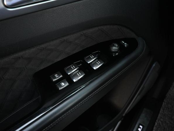 SsangYong Rexton IV Рестайлинг с пробегом 2021 года, цена 4 769 000 рублей, 123647 км, внедорожник, Автокод Объявления