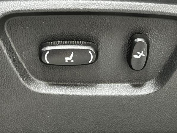 Chevrolet Captiva I Рестайлинг 3 с пробегом 2017 года, цена 2 050 000 рублей, 169425 км, внедорожник, Автокод Объявления