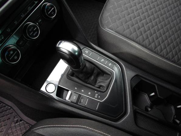 Volkswagen Tiguan II с пробегом 2018 года, цена 2 379 000 рублей, 93751 км, внедорожник, Автокод Объявления