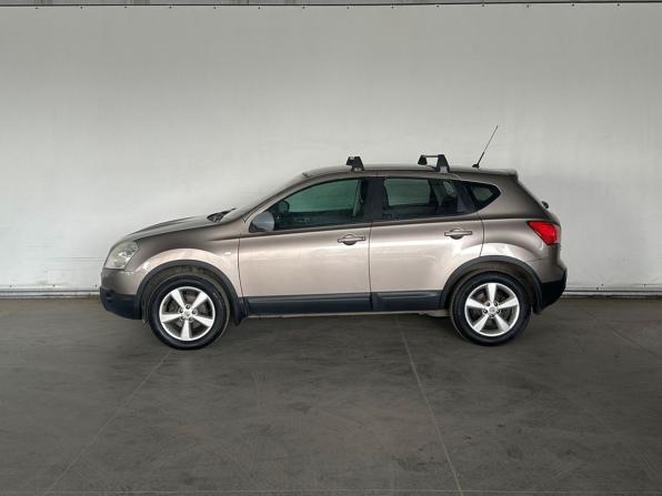 Nissan Qashqai I с пробегом 2009 года, цена 680 000 рублей, 327905 км, внедорожник, Автокод Объявления