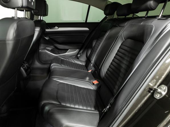Volkswagen Passat B8 с пробегом 2016 года, цена 1 929 700 рублей, 149265 км, седан, Автокод Объявления