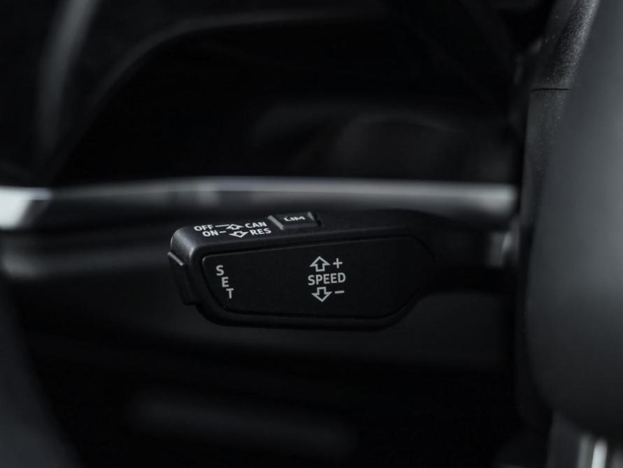 Audi Q3 II (F3) Санкт-Петербург  - изображение 16