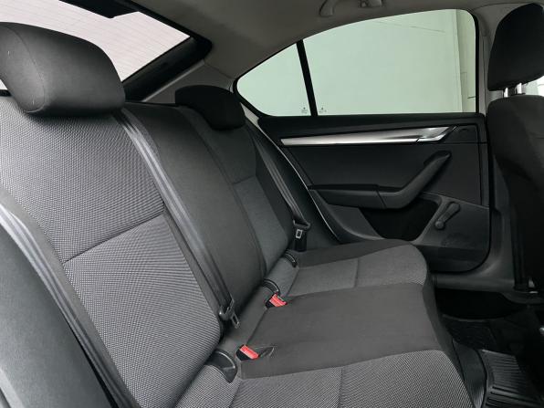 Skoda Octavia III (A7) с пробегом 2014 года, цена 989 000 рублей, 101339 км, лифтбек, Автокод Объявления