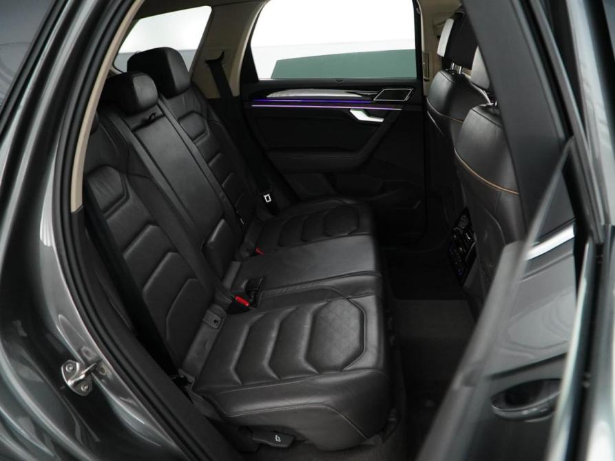 Volkswagen Touareg III Москва  - изображение 7