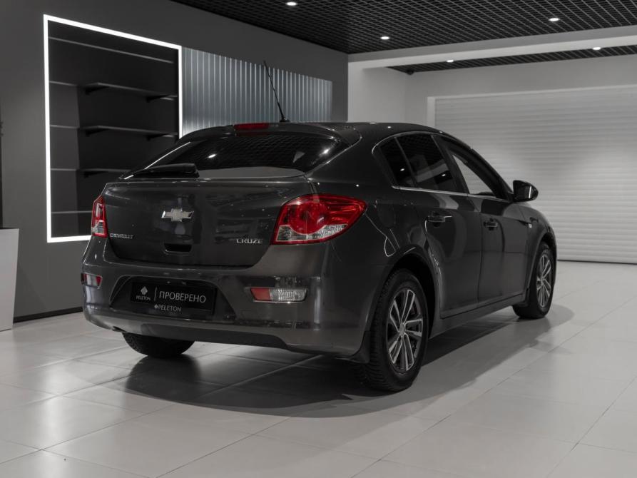 Chevrolet Cruze I Рестайлинг Москва  - изображение 5
