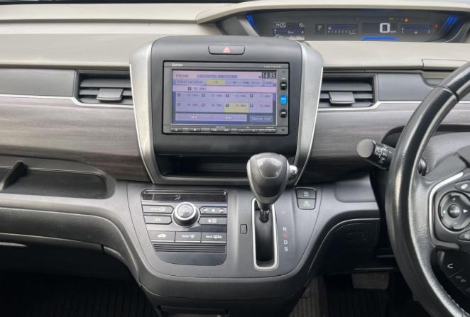 Honda Freed II с пробегом 2017 года, цена 1 270 000 рублей, 163953 км, компактвэн, Автокод Объявления
