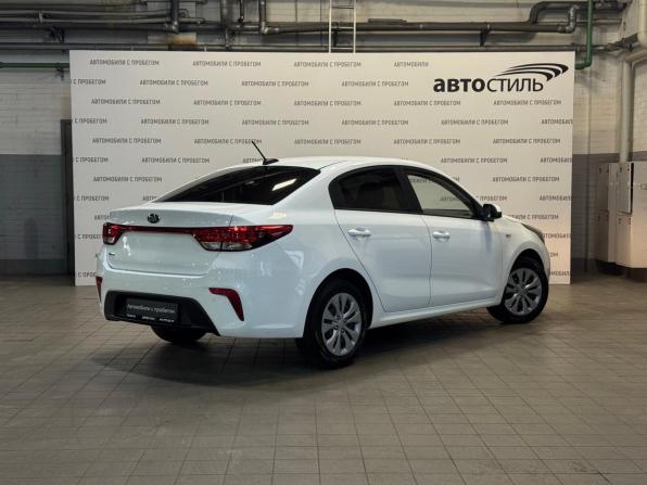 Kia Rio IV с пробегом 2020 года, цена 1 529 000 рублей, 48000 км, седан, Автокод Объявления