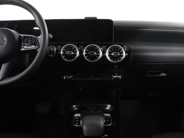 Mercedes-Benz A-Класс IV (W177) с пробегом 2020 года, цена 3 149 000 рублей, 38448 км, седан, Автокод Объявления
