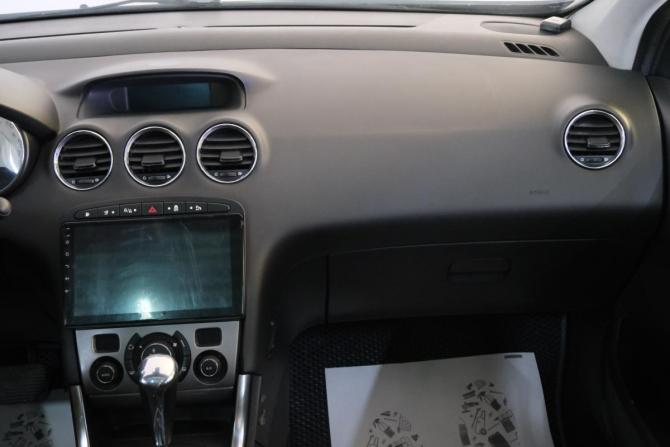 Peugeot 308 I с пробегом 2010 года, цена 579 000 рублей, 231000 км, хэтчбек, Автокод Объявления