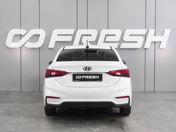 Hyundai Solaris II с пробегом 2017 года, цена 1 145 000 рублей, 120299 км, седан, Автокод Объявления