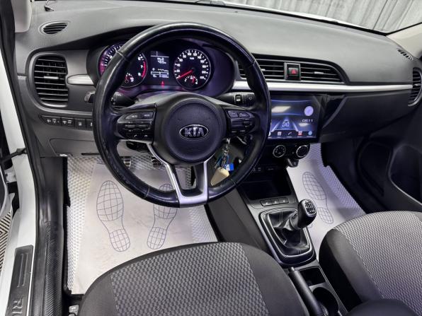 Kia Rio IV с пробегом 2017 года, цена 1 020 000 рублей, 141669 км, седан, Автокод Объявления