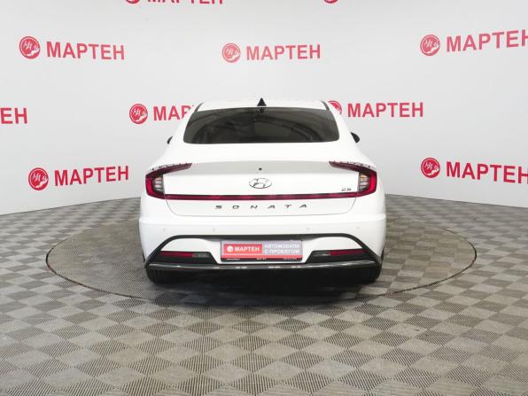 Hyundai Sonata VIII (DN8) с пробегом 2022 года, цена 2 650 000 рублей, 41253 км, седан, Автокод Объявления