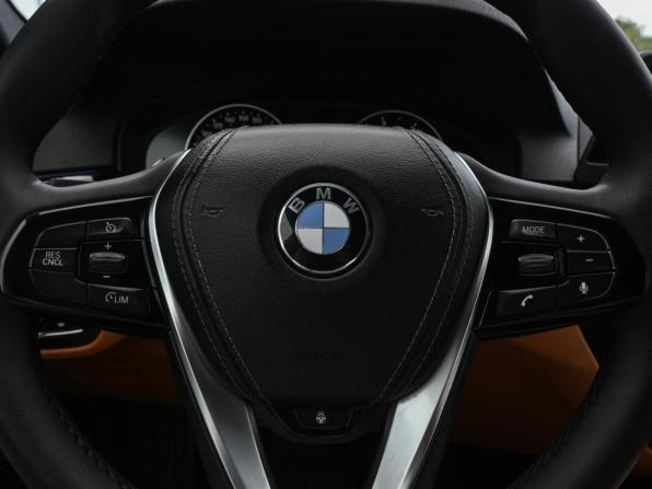 BMW 5 серии VII (G30/G31/G38) с пробегом 2017 года, цена 2 699 000 рублей, 117937 км, седан, Автокод Объявления