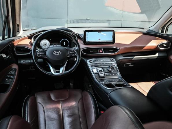 Hyundai Santa Fe IV Рестайлинг с пробегом 2022 года, цена 3 674 000 рублей, 55540 км, внедорожник, Автокод Объявления