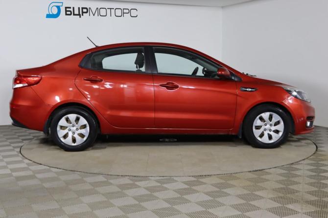 Kia Rio III Рестайлинг с пробегом 2015 года, цена 1 299 990 рублей, 34717 км, седан, Автокод Объявления