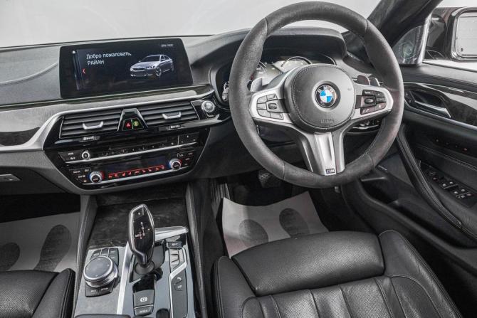 BMW 5 серии VII (G30/G31/G38) с пробегом 2017 года, цена 3 549 000 рублей, 150000 км, седан, Автокод Объявления