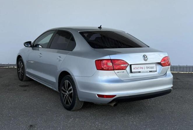 Volkswagen Jetta VI с пробегом 2014 года, цена 735 000 рублей, 271836 км, седан, Автокод Объявления