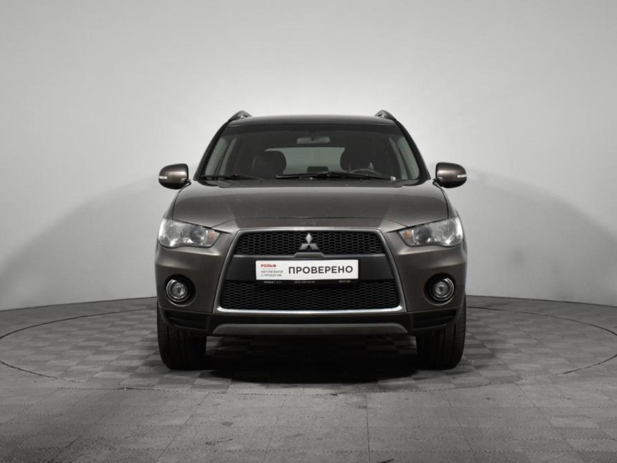 Mitsubishi Outlander II Рестайлинг Санкт-Петербург  - изображение 2