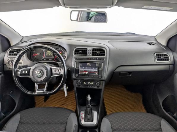 Volkswagen Polo V Рестайлинг с пробегом 2018 года, цена 1 170 000 рублей, 129355 км, седан, Автокод Объявления