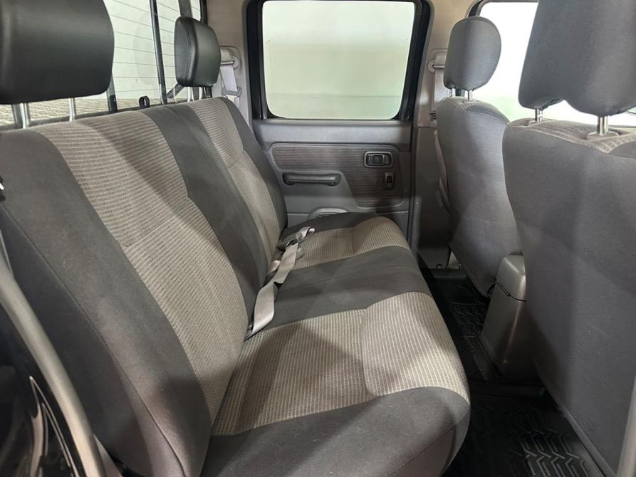 Nissan NP300 Москва  - изображение 10