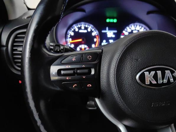 Kia Rio IV с пробегом 2018 года, цена 1 289 000 рублей, 112000 км, седан, Автокод Объявления