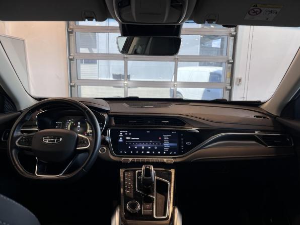 Geely Atlas Pro с пробегом 2021 года, цена 2 070 000 рублей, 97313 км, внедорожник, Автокод Объявления