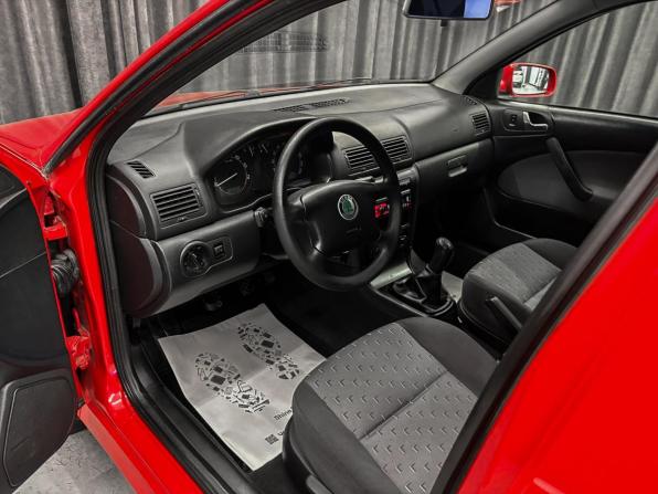 Skoda Octavia I (A4) Рестайлинг с пробегом 2005 года, цена 500 000 рублей, 279000 км, универсал, Автокод Объявления