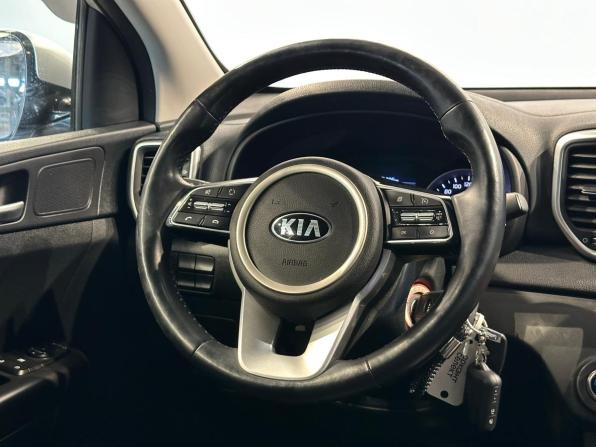 Kia Sportage IV Рестайлинг с пробегом 2019 года, цена 2 257 000 рублей, 37721 км, внедорожник, Автокод Объявления