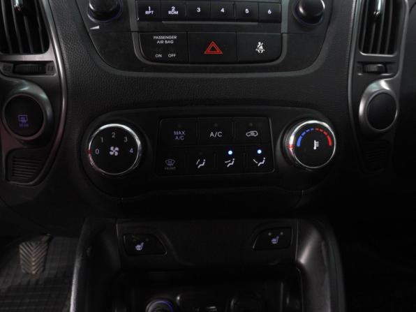 Hyundai ix35 I Рестайлинг с пробегом 2015 года, цена 1 269 000 рублей, 163039 км, внедорожник, Автокод Объявления