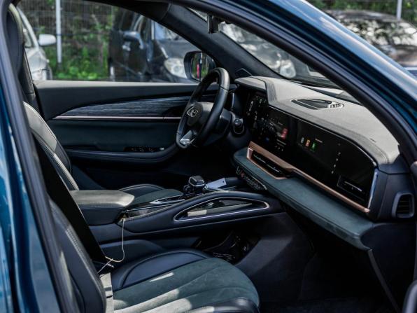 Geely Monjaro I с пробегом 2023 года, цена 2 670 000 рублей, 125517 км, внедорожник, Автокод Объявления