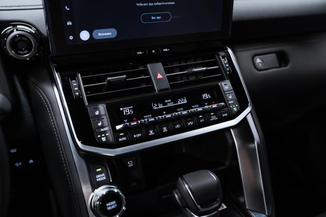 Новый Toyota Land Cruiser 300 Series 2026 года, цена 15 400 000 рублей, внедорожник, Автокод Объявления