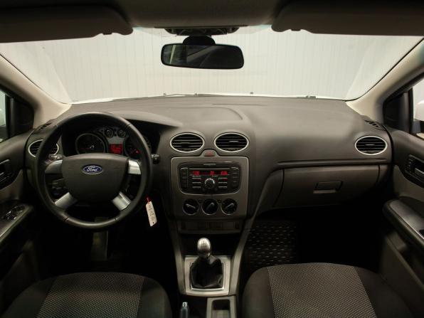 Ford Focus II Рестайлинг с пробегом 2010 года, цена 515 000 рублей, 215365 км, универсал, Автокод Объявления