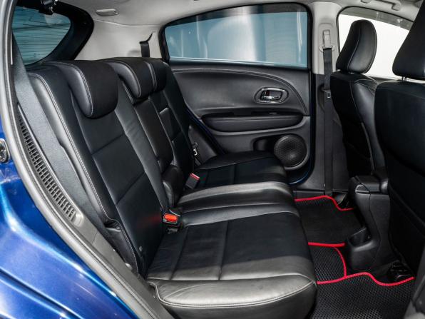 Honda Vezel I с пробегом 2014 года, цена 1 285 000 рублей, 241946 км, внедорожник, Автокод Объявления