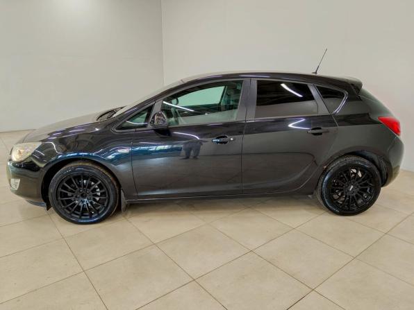 Opel Astra J с пробегом 2012 года, цена 719 000 рублей, 64600 км, хэтчбек, Автокод Объявления