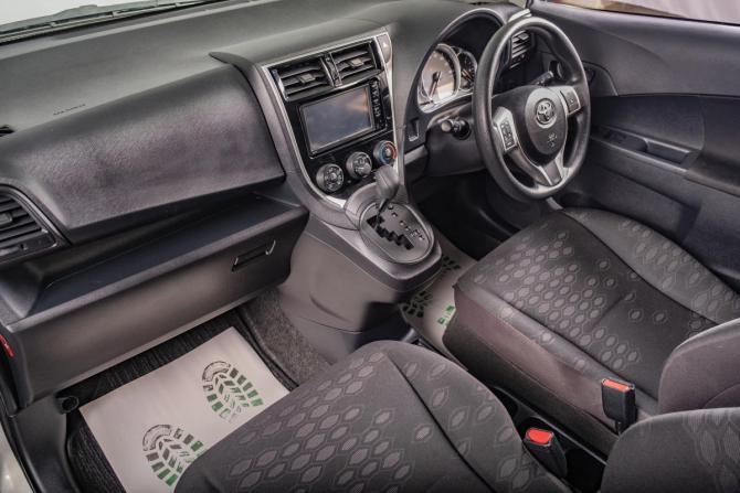 Toyota Ractis II с пробегом 2014 года, цена 1 229 000 рублей, 81555 км, хэтчбек, Автокод Объявления