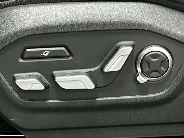Hyundai Santa Fe V (MX5) с пробегом 2024 года, цена 5 999 000 рублей, 10800 км, внедорожник, Автокод Объявления