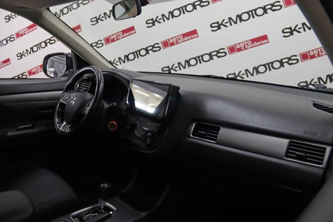 Mitsubishi Outlander III Рестайлинг 2 с пробегом 2016 года, цена 1 935 350 рублей, 118818 км, внедорожник, Автокод Объявления