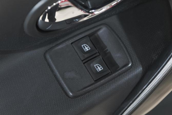 Renault Sandero II Рестайлинг с пробегом 2018 года, цена 1 169 000 рублей, 132000 км, хэтчбек, Автокод Объявления